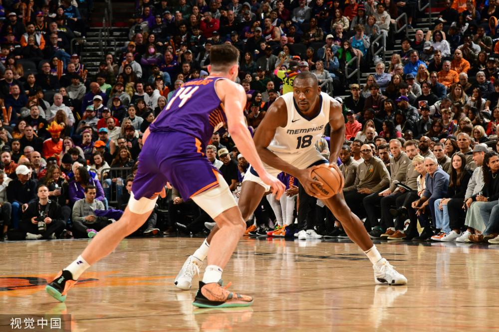 更是对足球 更是对足球